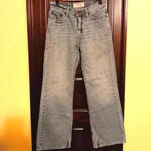American Eagle Low Rise Boot Cut Jeans! Size 26!